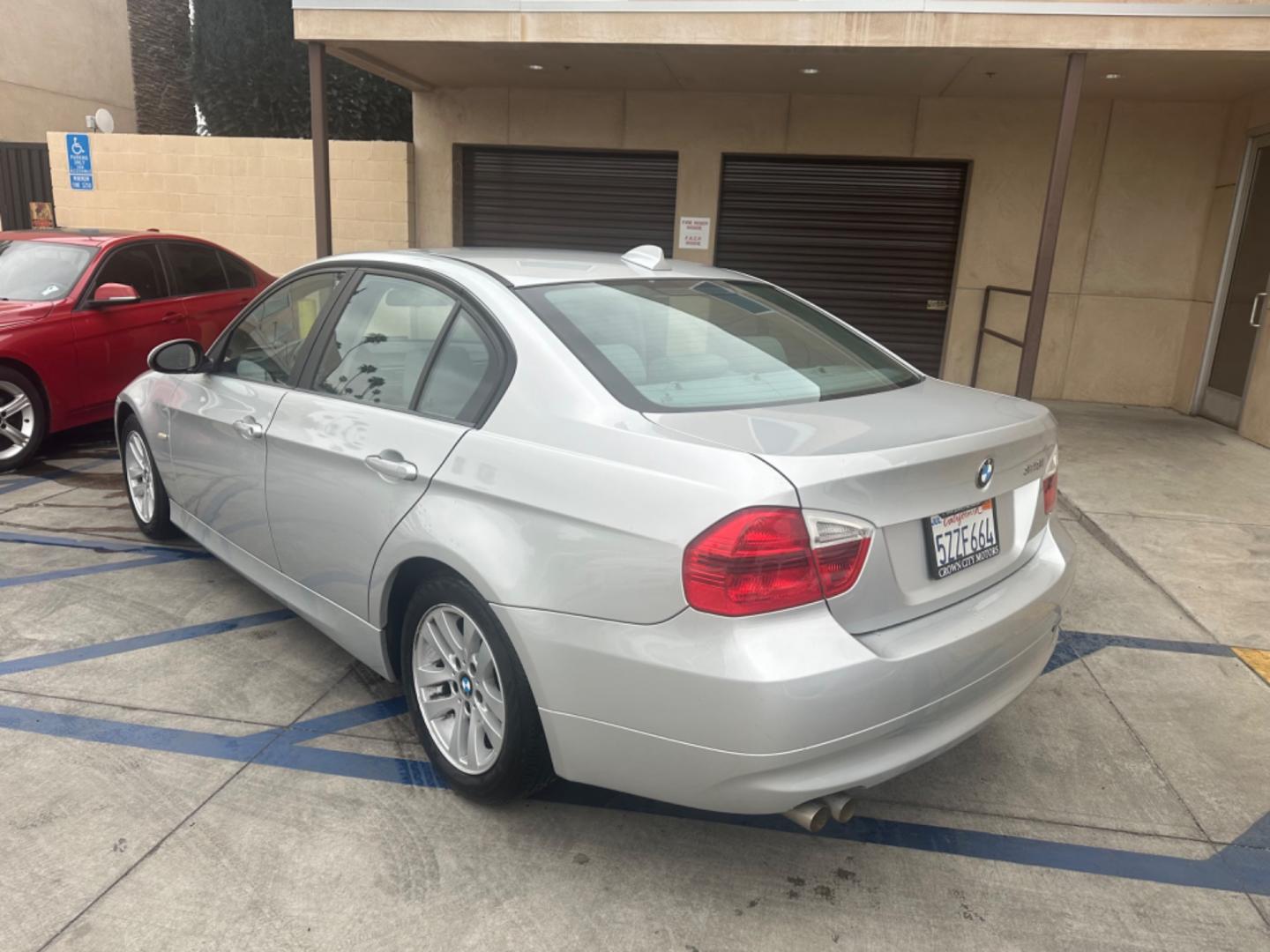 2007 Silver Metallic /Gray BMW 3-Series Leather (WBAVC53597F) with an 6 cylinder engine, Automatic transmission, located at 30 S. Berkeley Avenue, Pasadena, CA, 91107, (626) 248-7567, 34.145447, -118.109398 - "Discover Unmatched Value: 2007 BMW 328i at Our Pasadena Dealership" Are you in the market for a pre-owned vehicle that blends luxury, performance, and affordability seamlessly? Look no further than our esteemed dealership in Pasadena, CA, where we present to you the exquisite 2007 BMW 328i. Wit - Photo#2